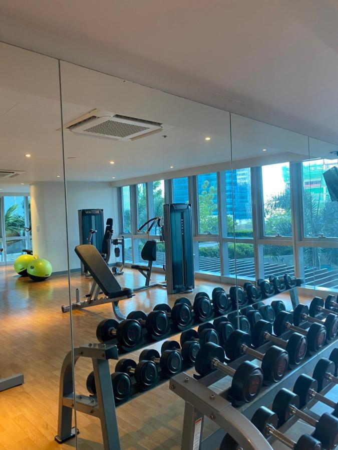 Uptown Parksuites Taguig Zewnętrze zdjęcie