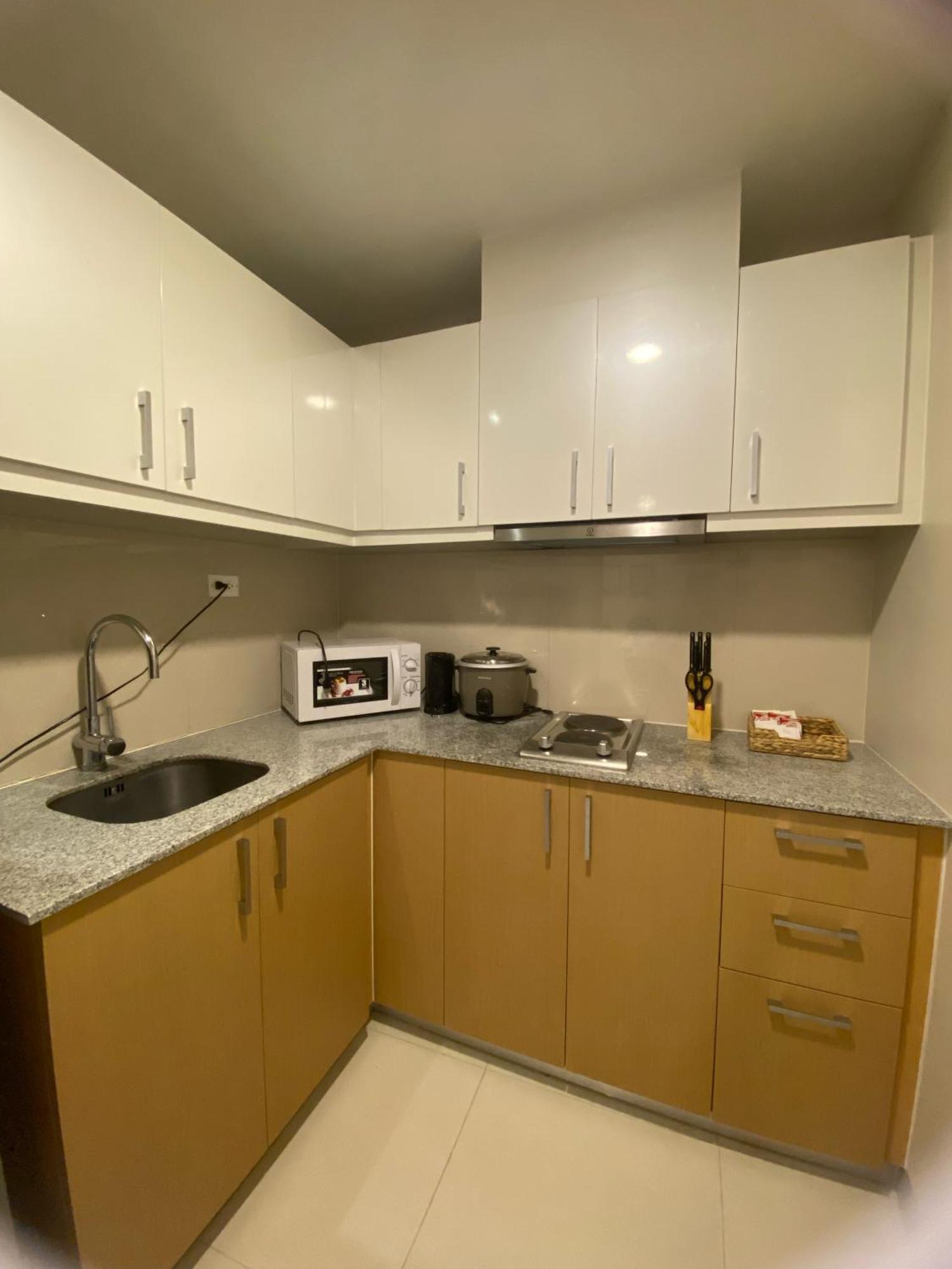 Uptown Parksuites Taguig Zewnętrze zdjęcie